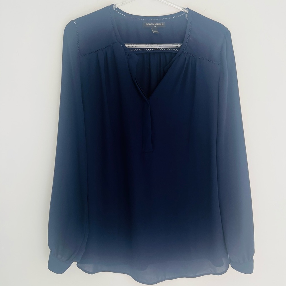 Banana Republic women’s lightweight blouse size XS navy